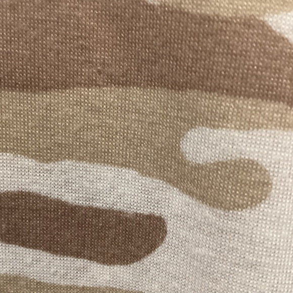 Wallflower camouflage top - Picture 6 of 9